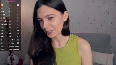 Alice - Birthday Girl online show from 10.12.25