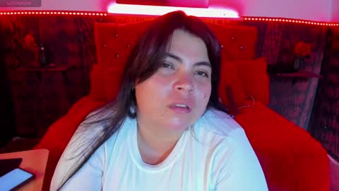 Snapshot of sobigcurvy44 chatting on 04.29.26 leidy online show from 04.29.26