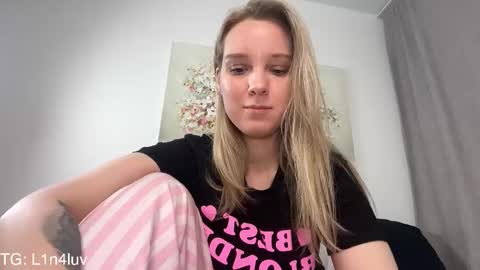 Snapshot of sof1bl1ss chatting on 03.14.26 Sofi online show from 03.14.26