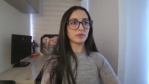 soffi_rousel_ online show from 04.20.26