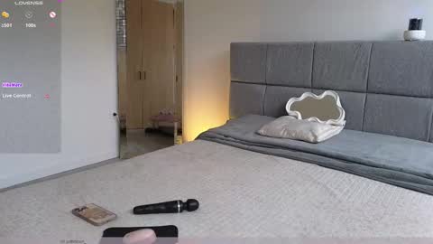 IG Soffimoon   I THANK YOU FOR LEAVING YOUR FOLLOW online show from 02.04.26