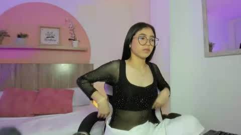 Snapshot of sofi_alix chatting on 06.15.26 S O F I online show from 06.15.26
