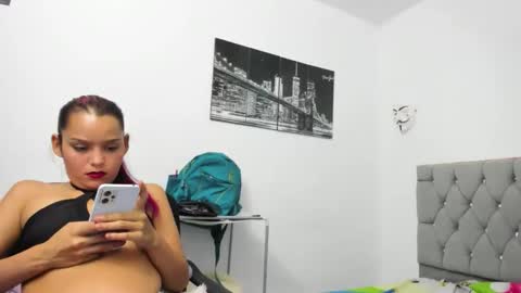 Snapshot of sofi_and_santy chatting on 09.28.25 SOFI AND SANTY online show from 09.28.25