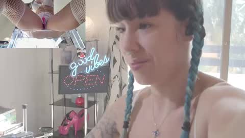 Sofi Mora online show from 03.02.25