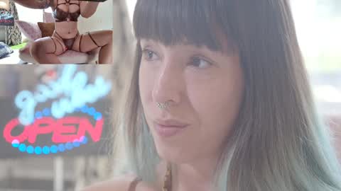 Sofi Mora online show from 09.27.25