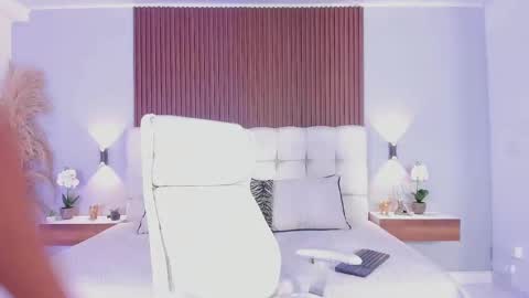 Snapshot of sofi_potter_ chatting on 09.13.25 Sofia online show from 09.13.25