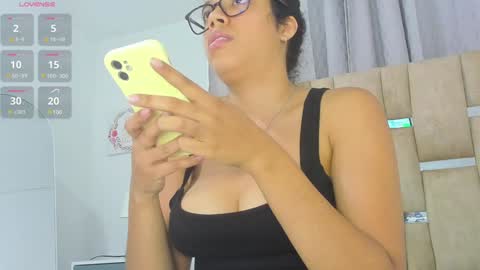 sofi smith online show from 02.04.25