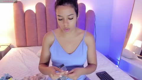 sofi smith online show from 02.18.25