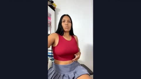 Snapshot of sofia13vene chatting on 05.20.26 sofia vene online show from 05.20.26