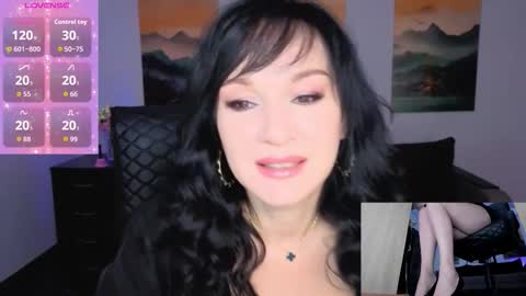 Sofia online show from 10.17.25
