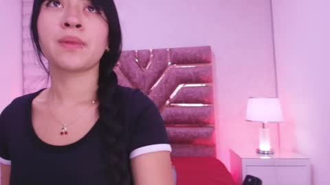 Snapshot of sofia_gomes_ chatting on 05.15.26 sofia gomes online show from 05.15.26