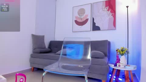 Sofia Jo                                                                                            IG sofisj023 online show from 04.07.26