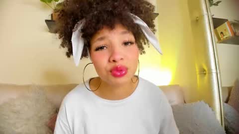 S O F I A  online show from 02.17.26