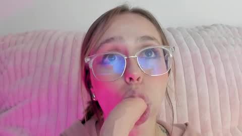     online show from 02.09.25