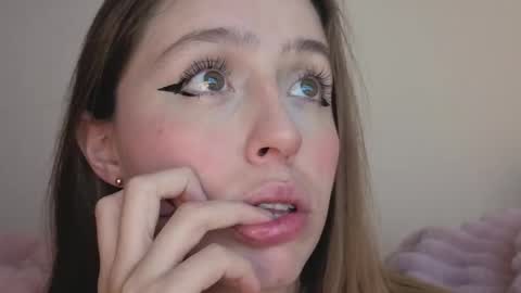     online show from 10.01.25