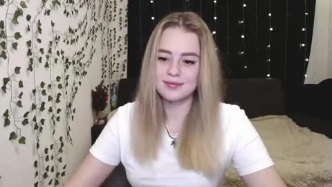 Snapshot of sofia_rosemary chatting on 01.09.25 sofia_rosemary online show from 01.09.25