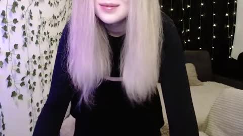 Snapshot of sofia_rosemary chatting on 02.04.25 sofia_rosemary online show from 02.04.25