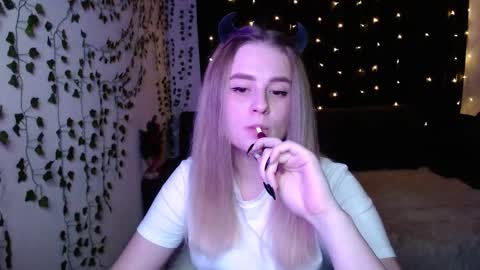 Snapshot of sofia_rosemary chatting on 02.18.25 sofia_rosemary online show from 02.18.25