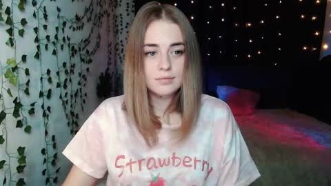 Snapshot of sofia_rosemary chatting on 09.14.25 sofia_rosemary online show from 09.14.25