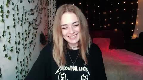 Snapshot of sofia_rosemary chatting on 09.21.25 sofia_rosemary online show from 09.21.25