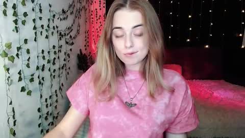 Snapshot of sofia_rosemary chatting on 10.08.25 sofia_rosemary online show from 10.08.25