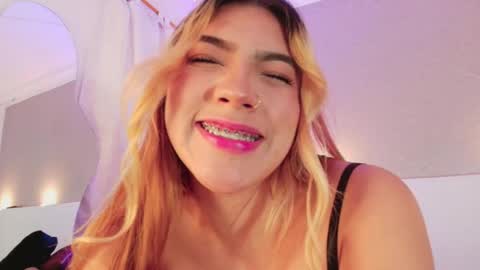 Sofa online show from 04.16.26