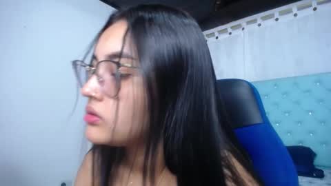 Sofia online show from 10.18.25