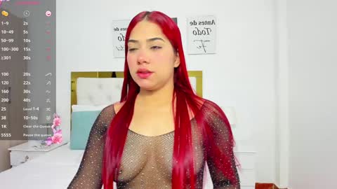 Snapshot of sofiabosch chatting on 01.06.25 Sara online show from 01.06.25