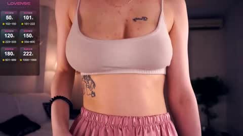 Snapshot of sofiabruno chatting on 02.09.25 Hi My name is Sofia Welcome to my room Please thumbs up - its important online show from 02.09.25