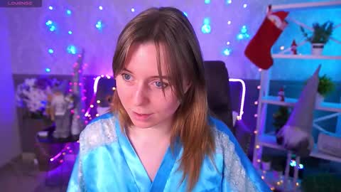 SofiaLuxuryy online show from 12.23.25