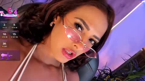 Snapshot of sofiareyesx1 chatting on 03.06.25 Sofia Reyes online show from 03.06.25