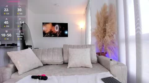 sofia wiliam   online show from 04.06.26