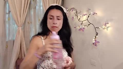 Sofi Bella online show from 03.23.26