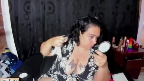 Vicky  online show from 04.10.26