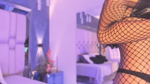 Snapshot of sofiewild_ chatting on 11.15.25 sofie online show from 11.15.25