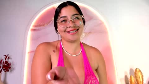 Snapshot of sofii_lopezz chatting on 02.17.25 Sofii Lopezz online show from 02.17.25