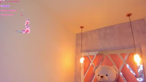 Snapshot of sofii_miller_ chatting on 02.25.25 online show from 02.25.25