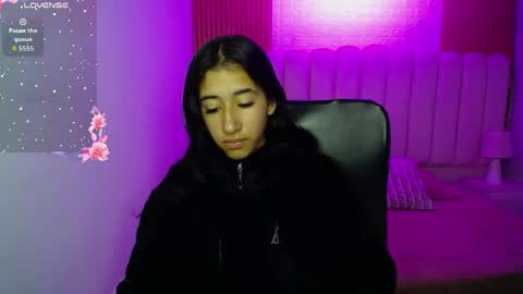 Snapshot of sofii_tk chatting on 05.22.26 Sofii online show from 05.22.26