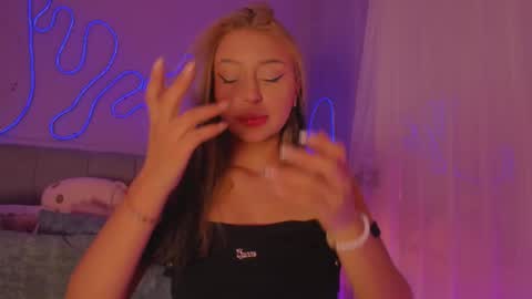 Sofi online show from 12.02.25