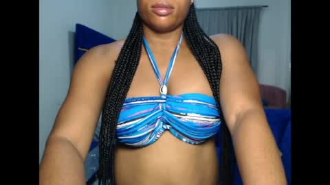 Snapshot of soft_queen chatting on 04.12.26 Linda online show from 04.12.26