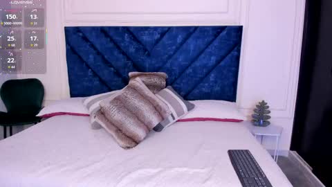 Snapshot of soft_seduction chatting on 11.04.25 Marcela online show from 11.04.25