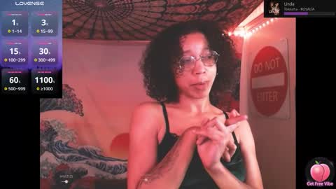 Snapshot of softbrownbabygirl chatting on 01.03.25 Saffron online show from 01.03.25