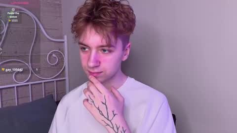 Snapshot of softcrave chatting on 11.27.25 PAUL online show from 11.27.25