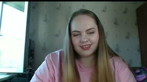 Snapshot of softhypnose chatting on 06.30.26 softhypnose online show from 06.30.26