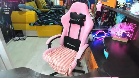 Sofie online show from 12.16.25