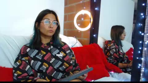 Snapshot of sofy_nix chatting on 07.30.26 Sofy online show from 07.30.26