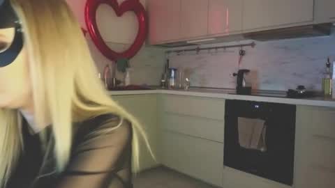 Snapshot of sofyandmike chatting on 02.26.26 SOFYandMIKE online show from 02.26.26