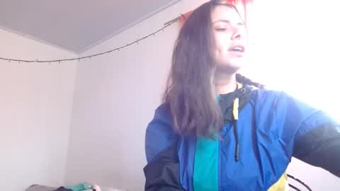 Snapshot of soka_lovers_04_ chatting on 12.27.24 Sofia online show from 12.27.24