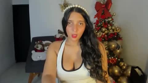 Moonie  online show from 12.19.25