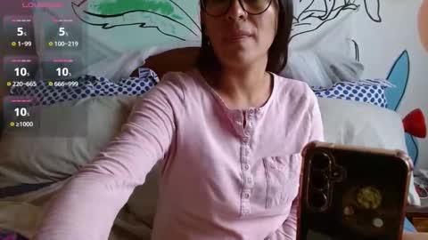 Snapshot of solatinamua chatting on 09.27.25 solatinamua online show from 09.27.25